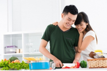 Xây dựng mối quan hệ vợ chồng hòa thuận là bí quyết khỏe mạnh