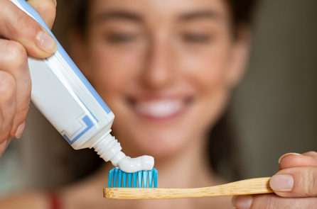 13 công dụng tuyệt vời của kem đánh răng