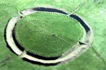 Thông điệp cổ đại khéo léo gửi gắm trong vòng tròn đá Avebury, Anh Quốc