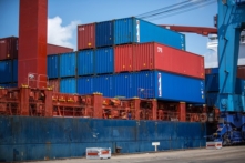 Thương mại Việt Nam Asean giảm 8,2%, nhập siêu 3,3 tỷ USD trong 6 tháng đầu năm
