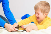 Trẻ có 4 biểu hiện này lớn lên khó trở thành người con hiếu thảo