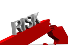 Rủi ro đạo đức cao khi thể chế giám sát hữu hiệu thị trường tài chính bị vi phạm nghiêm trọng