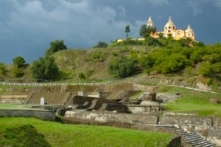 Mexico: Kim tự tháp lớn nhất thế giới nằm ẩn bên dưới một ngọn núi