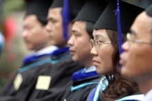 Từ câu chuyện lương tiến sĩ 3 triệu – lương ‘ô sin’ 5 triệu: Thất nghiệp thực và thất nghiệp ‘ẩn’