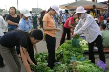 Tỷ giá tăng cao và nỗi lo của người nghèo