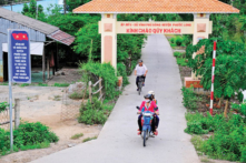 Nợ chồng chất từ các chương trình xây dựng nông thôn mới