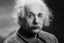 25 câu nói của Albert Einstein cho thấy tư duy một thiên tài