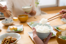 Nhịn ăn 16/8 đúng cách để giảm cân và kiểm soát lượng đường