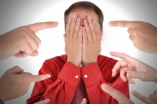 Đổ lỗi – Vòng ‘văn hóa’ loanh quanh