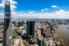 Việt Nam: Những cơn gió xuôi và cánh buồm mất tích