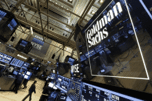 Goldman Sachs: Chiến sự Iran đẩy dầu tăng, nhưng khó gây khủng hoảng chuỗi cung ứng toàn cầu