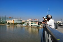 Từ chuyện thả cá chép ngẫm về những ‘cơn sốt’ tâm linh