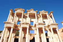 Ephesus và chuyến du hành ngược 3.000 năm