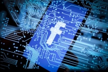 Scandal tiết lộ thông tin cá nhân trên Facebook sẽ đi tới đâu?