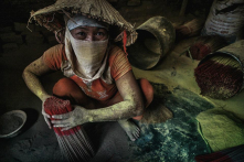 ‘Phận những con vịt chờ bị vặt lông’