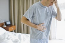 Nguyên nhân và hiểm họa của chứng tiểu nhiều và tiểu gấp