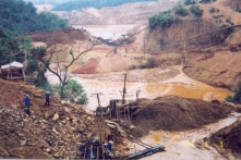 Việt Nam bán khoáng sản cho Trung Quốc rẻ gần một nửa so thế giới