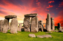Những người xây Stonehenge đã sở hữu kiến thức hình học Pitago?
