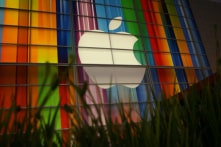 Vốn hóa Apple đạt 1.000 tỷ USD, chứng khoán Mỹ tăng điểm
