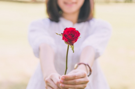 Lòng bao dung có thể cảm hóa và rút ngắn mọi khoảng cách