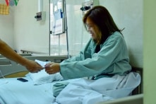 Phó Chủ tịch TP thăm BN sốc ma túy: Hiểu ra sao trong cơn bão truyền thông