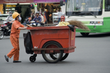 Nợ lương công nhân vệ sinh từ 2013: ‘Do TP ban hành đơn giá chậm’
