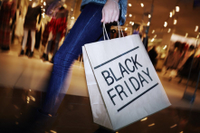 Người Mỹ chi tiêu kỷ lục trong dịp Black Friday; Những sản phẩm nào bán chạy nhất?