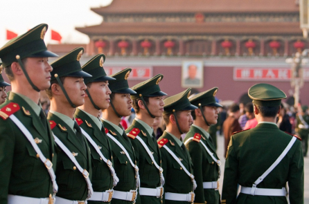 ‘Hái hoa nước khác, làm mật Trung Hoa’