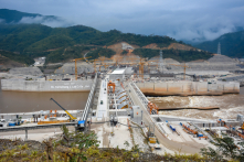Các con đập Trung Quốc làm gia tăng nợ nước ngoài của Lào