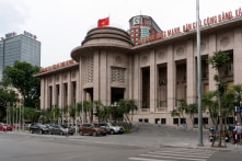 Ngân hàng Nhà nước Việt Nam tiếp tục tăng lãi suất điều hành thêm 1%