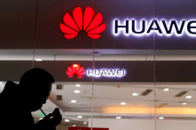 Chế tài của Mỹ có thể hủy hoại Huawei, báo Trung Quốc tức giận phản kích