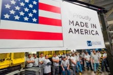 Nền kinh tế Mỹ tháng Tư thêm 266.000 việc làm, thấp hơn nhiều kỳ vọng