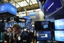 Giá dầu giảm xuống dưới 95 USD, Dow Jones tăng vọt 1.300 điểm sau ngừng bắn Mỹ – Iran