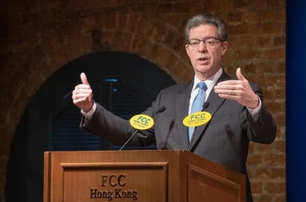 Việc mổ cướp nội tạng đã làm chế độ ở Trung Quốc mất tính hợp pháp – Sam Brownback