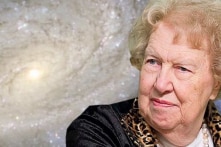 Người sáng lập ‘thôi miên hồi quy’ và cuộc đối thoại với Nostradamus