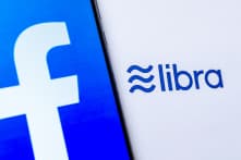 Nhà đồng sáng lập Facebook: Tiền ảo Libra sẽ chuyển quyền lực nhầm người