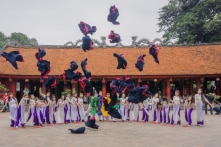 Đường dưới chân mình