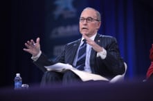 Cố vấn kinh tế Kudlow: Nền kinh tế Trung Quốc đang sụp đổ