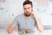 Nhịn ăn vào buổi tối để giảm cân có tốt không?