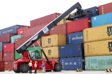 Mỹ giảm nhập khẩu hàng công nghệ cao Trung Quốc hơn 20%