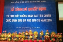 Năm 2019: 556 ứng viên GS, PGS chờ xét công nhận chức danh