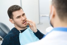 7 dấu hiệu răng miệng tiết lộ sức khỏe tổng thể của bạn