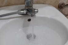 Nước có mùi hắc, khét nồng: Viwaco cho biết đã hỏi nhưng Cty sông Đà chưa trả lời