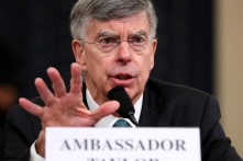 CNN: Đảng Dân chủ gặp ‘vấn đề’ khi các nhân chứng chưa từng gặp Trump