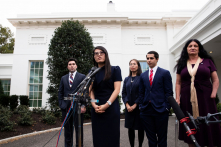 TT Trump gặp các nạn nhân trong ‘Ngày Quốc gia vì Nạn nhân của CNCS’