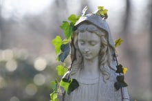 Điều còn lại sau một thảm kịch