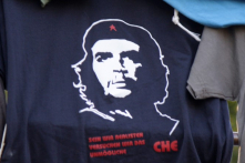 Vài cảm nghĩ khi nhìn chiếc áo phông Che Guevara