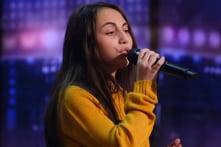 Cô bé hát 3 lần mới được vào vòng trong của America’s Got Talent