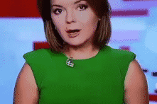 Nữ BTV bị rơi răng giả trong lúc đọc tin tức và phản ứng chuyên nghiệp