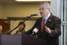 Rút Đại sứ về nước, Mỹ thẳng tay ‘vỗ mặt’ ĐCSTQ